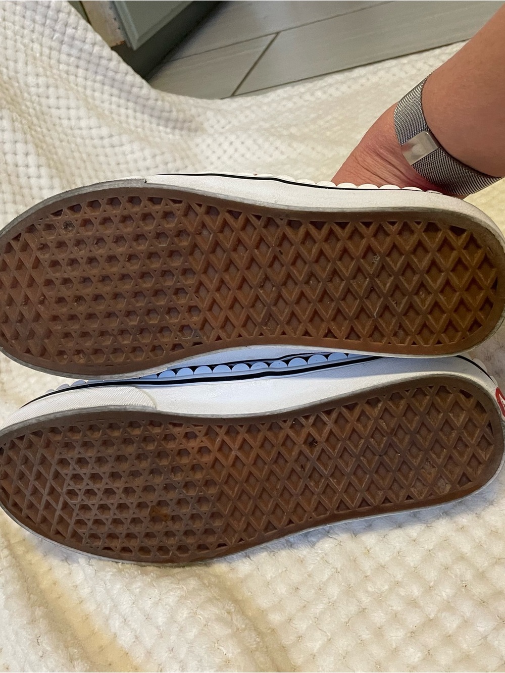 Vans x Disney Red and White Polka Dot Minnie’s Bows Slip-On Sneakers with Bow - Picture 10 of 11